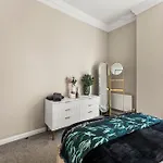 Lavish Central Abode - Garden Terrace