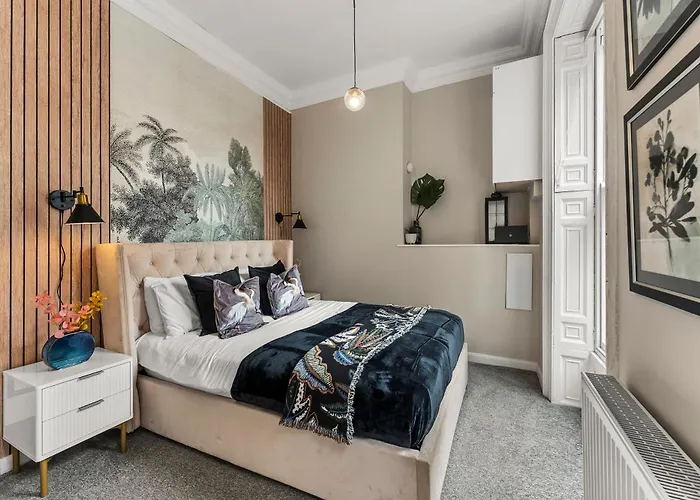شقة Lavish Central Abode - Garden Terrace ويتبي