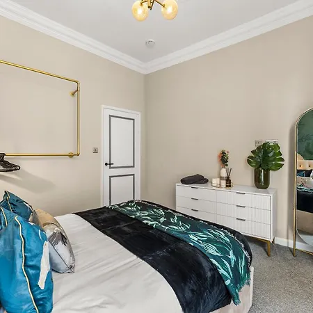 Apartman Lavish Central Abode - Garden Terrace