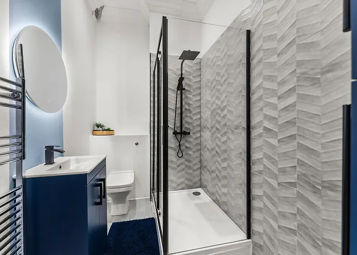 Lavish Central Abode - Garden Terrace Apartmán Whitby